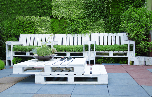Garden design furniture made from pallets - Garden design ideas on a budget