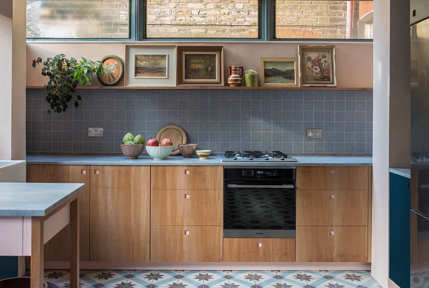 Stylish simple kitchens