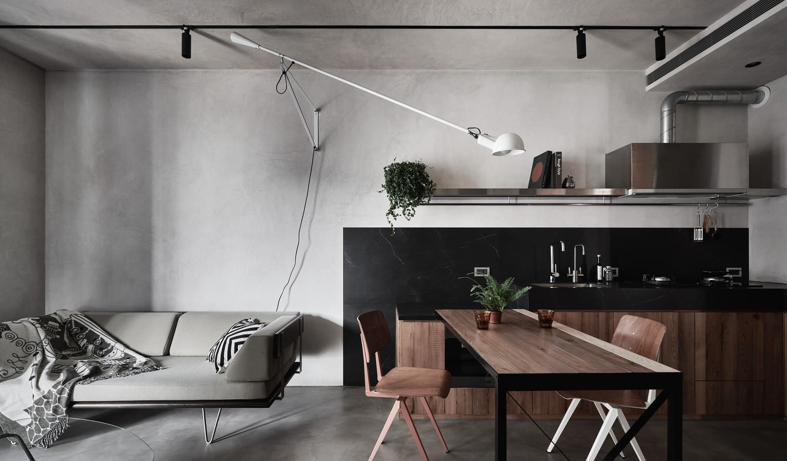 freelance interior designer