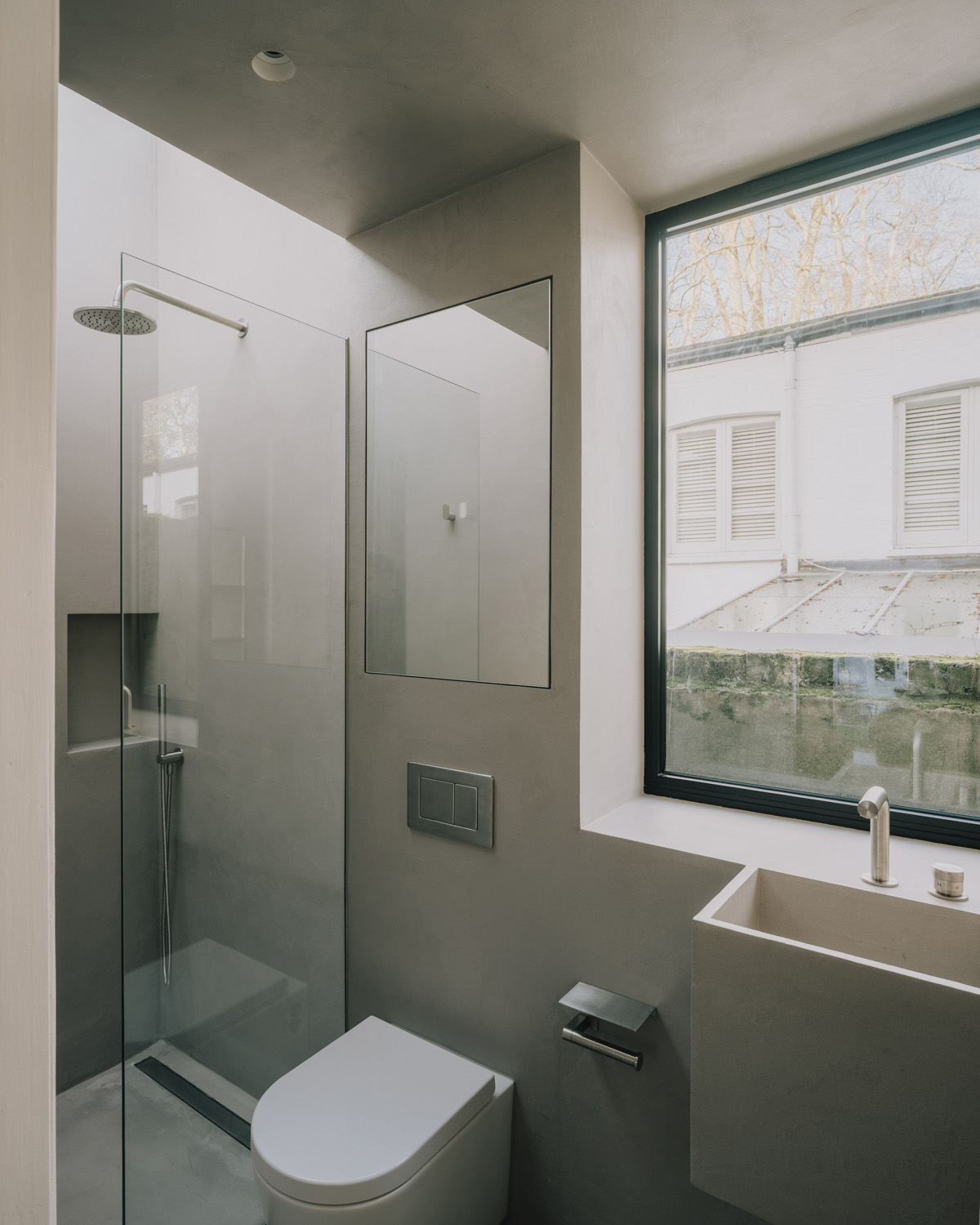 Minimalist neutral bathroom