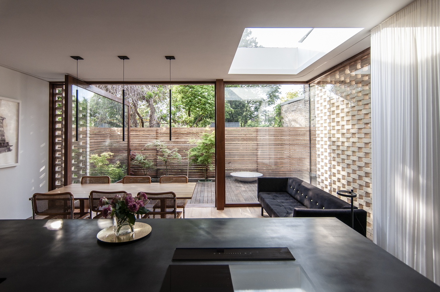 </p> <p>Find your ideal home design pro on designfor-me.com - get matched and see who's interested in your home project. Click image to see more inspiration from our design pros</p> <p>Design by Ash, architect from Lambeth, London</p> <p>#architecture #homedesign #modernhomes #homeinspiration #extensions #extensiondesign #extensioninspiration #extensionideas #houseextension #slidingdoors #skylights #rooflights </p> <p>
