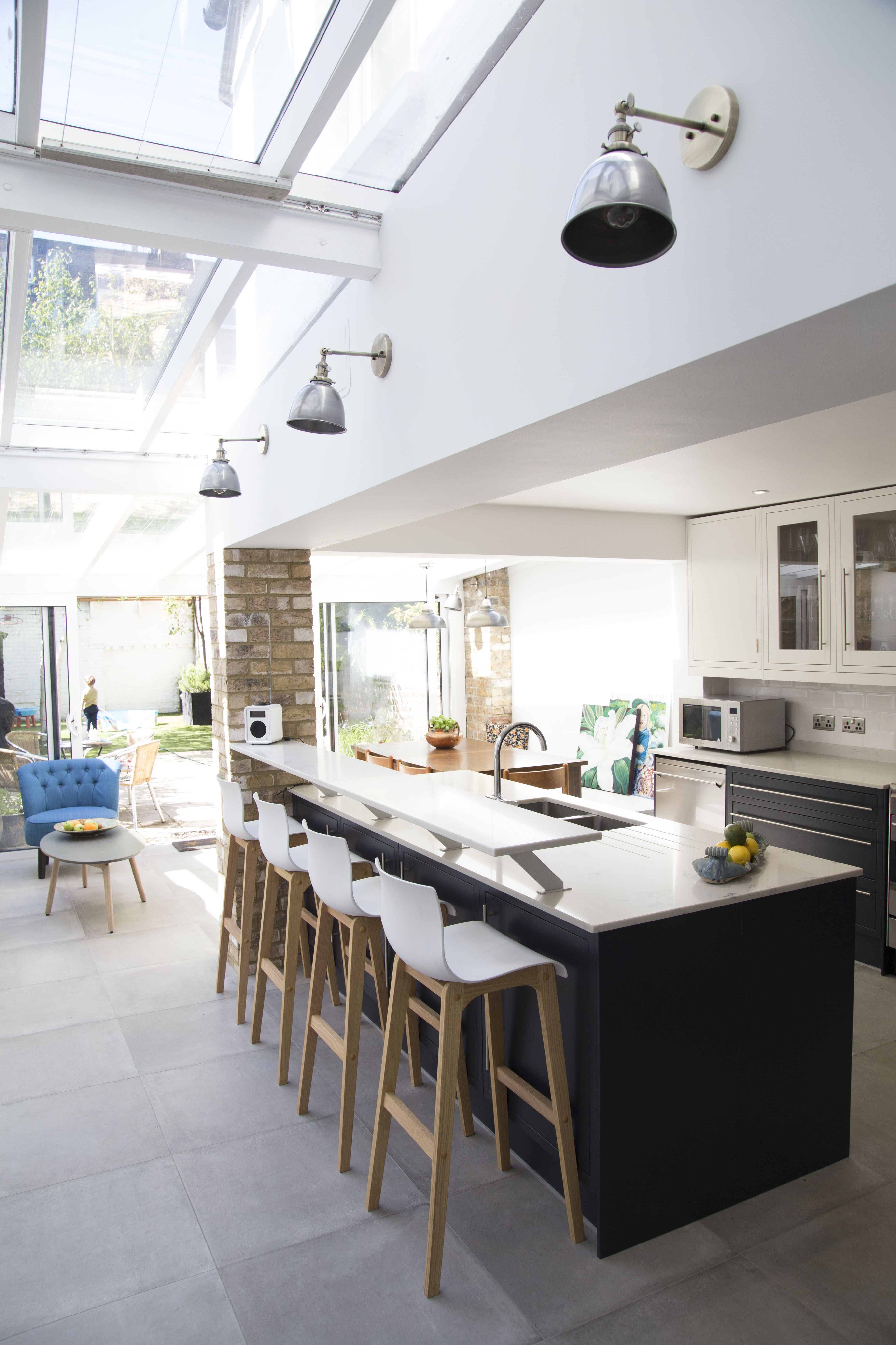 </p> <p>Find your ideal home design pro on designfor-me.com - get matched and see who's interested in your home project. Click image to see more inspiration from our design pros</p> <p>Design by Sara, architect from Hackney, London</p> <p>#architecture #homedesign #modernhomes #homeinspiration #kitchens #kitchendesign #kitcheninspiration #kitchenideas #kitchengoals #sideextensions #sidereturn #sideextensionideas #skylights #rooflights </p> <p>