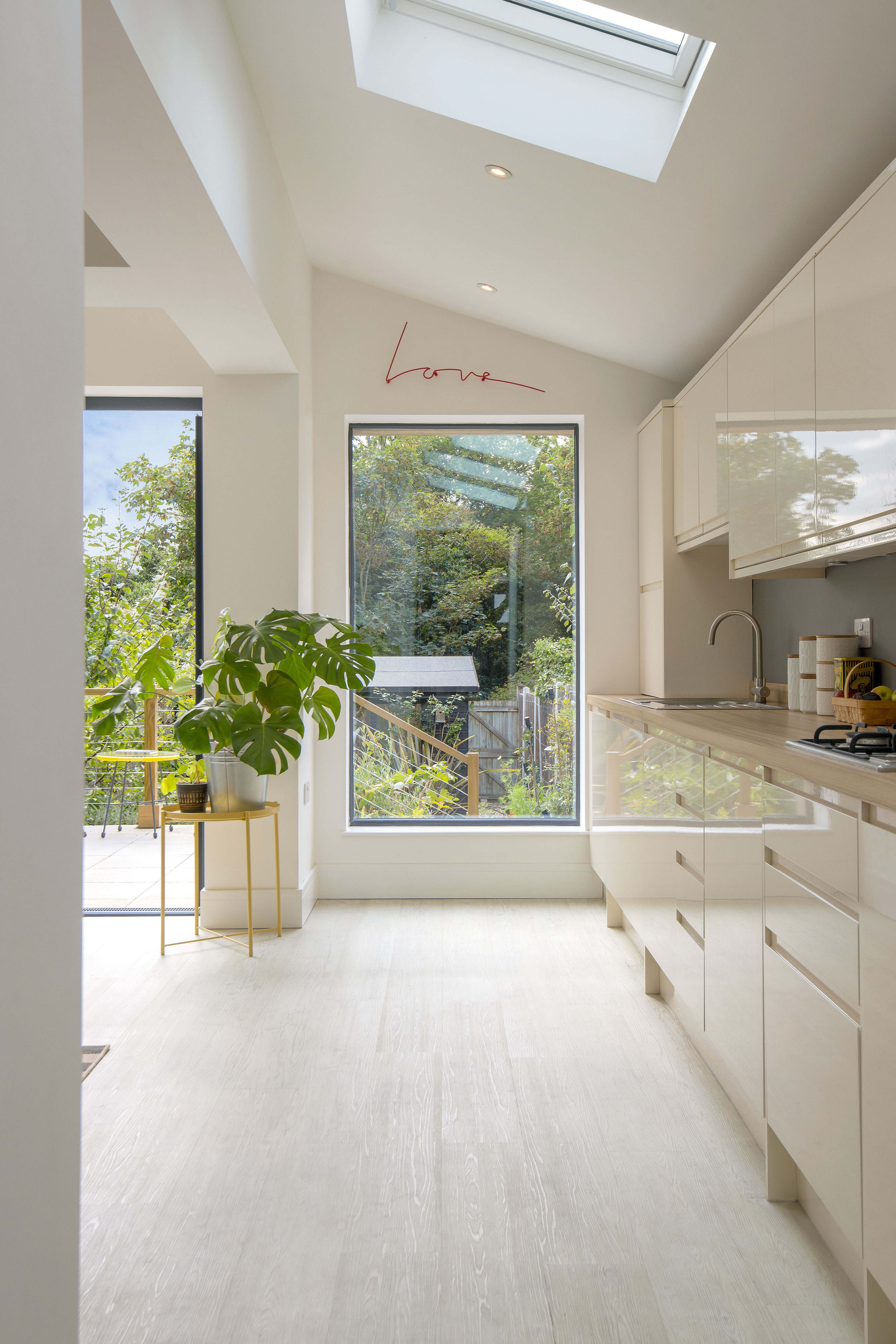 </p> <p>Find your ideal home design pro on designfor-me.com - get matched and see who's interested in your home project. Click image to see more inspiration from our design pros</p> <p>Design by Hugo, architect from Westminster, London</p> <p>#architecture #homedesign #modernhomes #homeinspiration #extensions #extensiondesign #extensioninspiration #extensionideas #houseextension #sideextensions #sidereturn #sideextensionideas </p> <p>