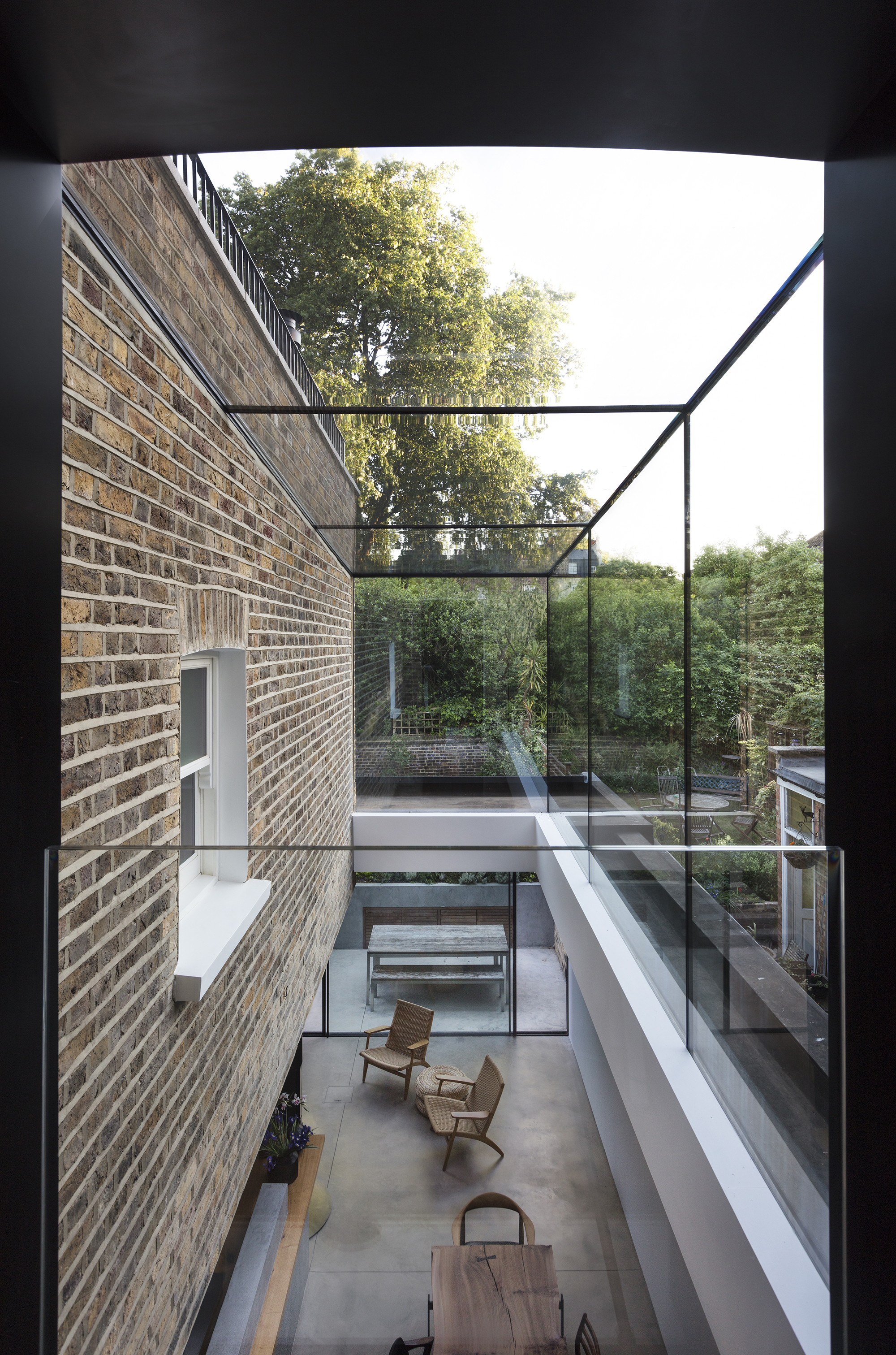 </p> <p>Find your ideal home design pro on designfor-me.com - get matched and see who's interested in your home project. Click image to see more inspiration from our design pros</p> <p>Design by Catherine, architect from Hackney, London</p> <p>#architecture #homedesign #modernhomes #homeinspiration #minimalistarchitecture #minimalistdecor #minimalistdesign #miminalism #sideextensions #sidereturn #sideextensionideas #glazing #architecturalglazing #naturallight #skylights #rooflights #doubleheightspace</p> <p>